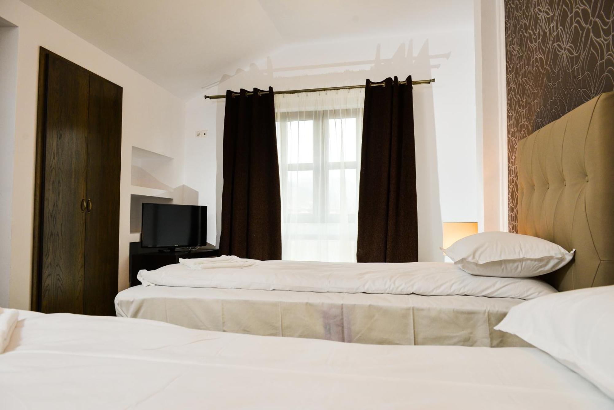 Park House Otel Dej Oda fotoğraf