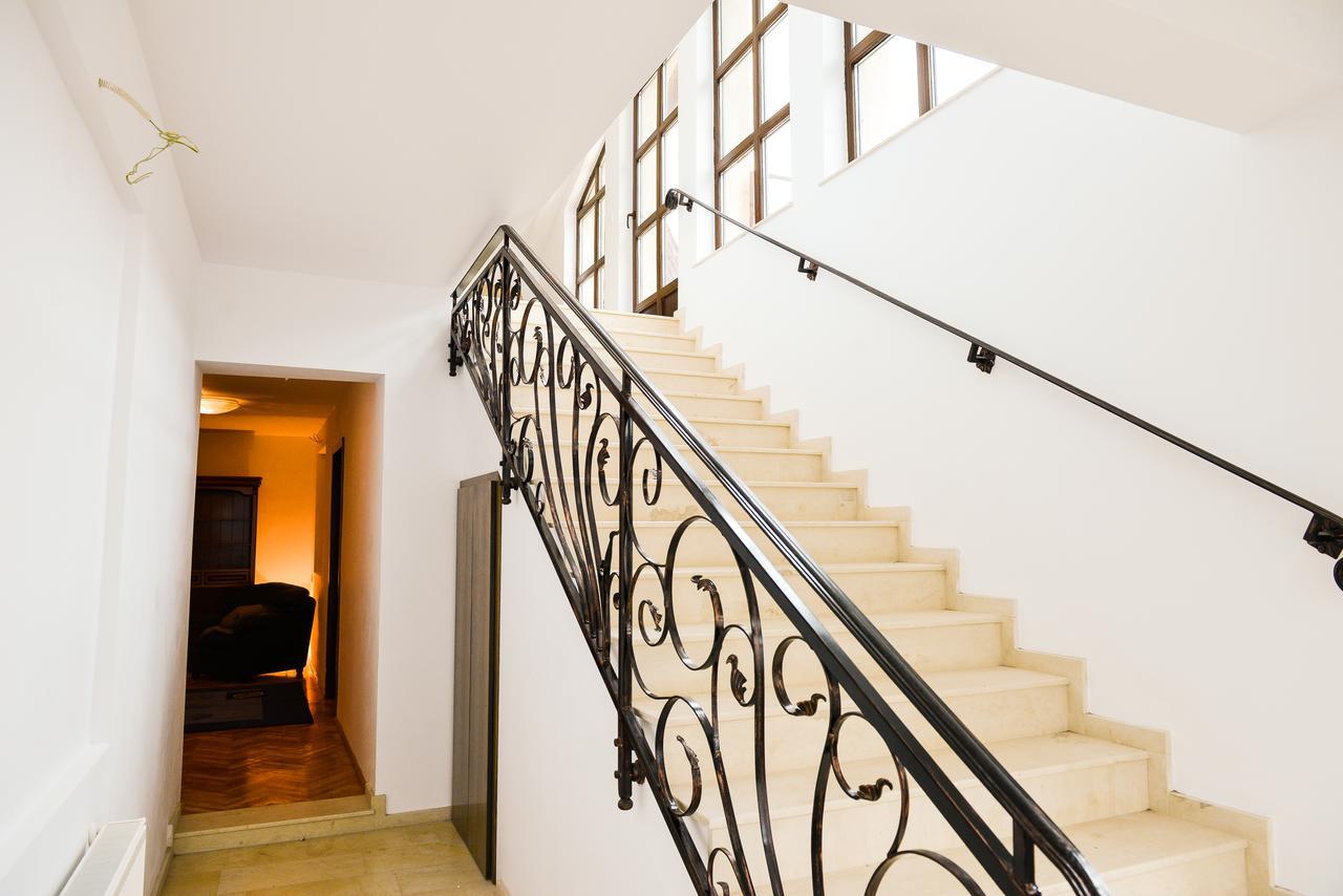 Park House Otel Dej Dış mekan fotoğraf